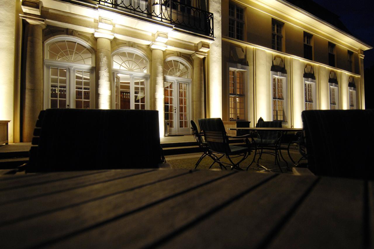 Schloss Hasenwinkel Hotel Exterior photo